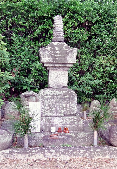 細川晴元の墓