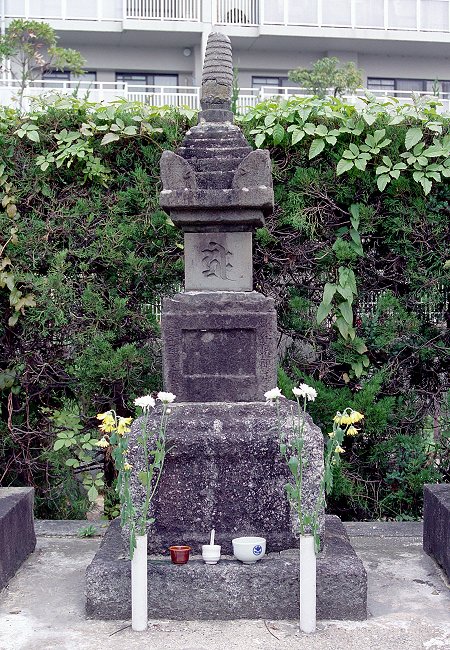 浅井亮政の墓