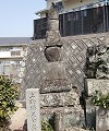 上野頼久の墓